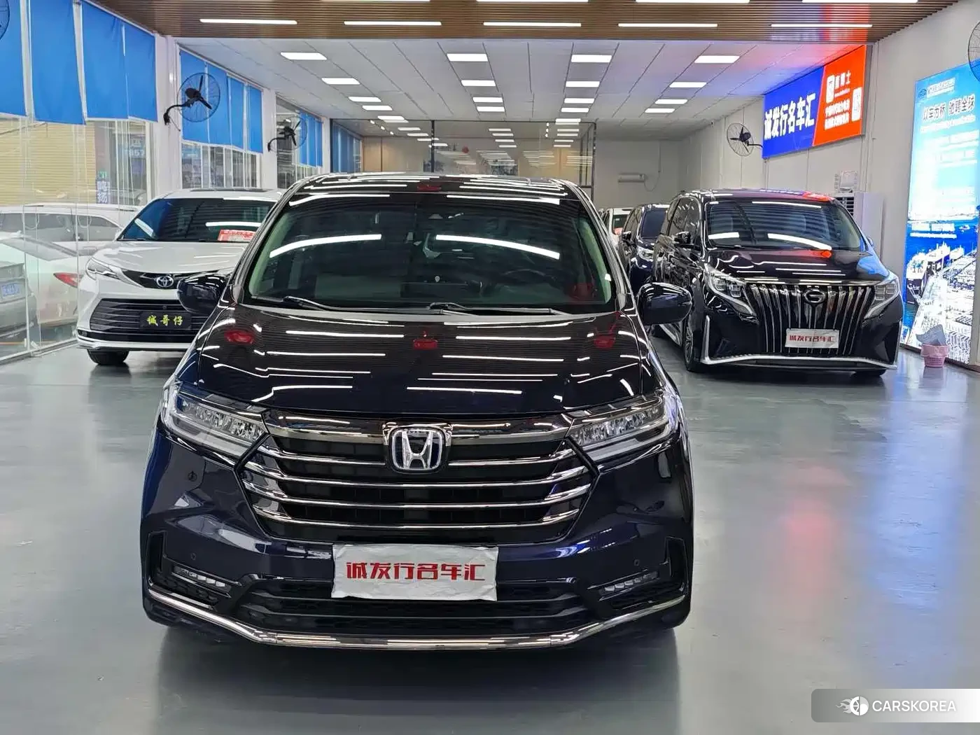 Honda Odyssey 2022 Синий из Китая, фото 2