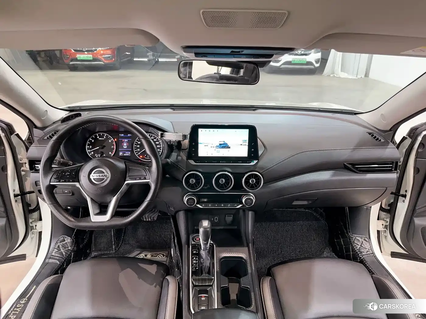 Nissan Sylphy 2022 Белый из Китая, фото 2