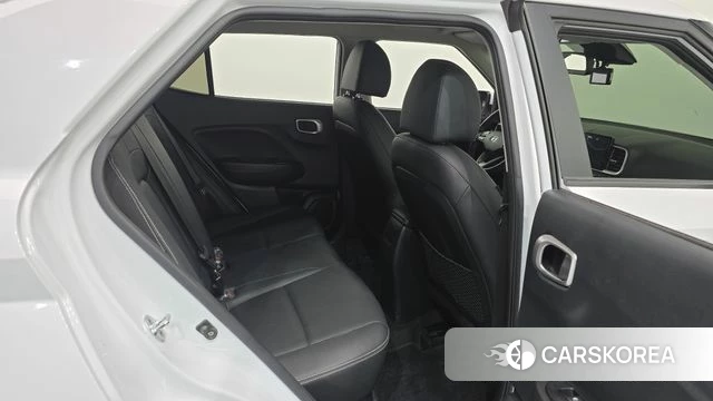 Hyundai Venue 2022 Белый из Кореи, фото 2