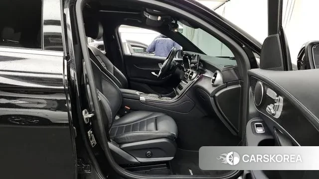 Mercedes-Benz GLC-Class X253 2023 Черный из Кореи, фото 2