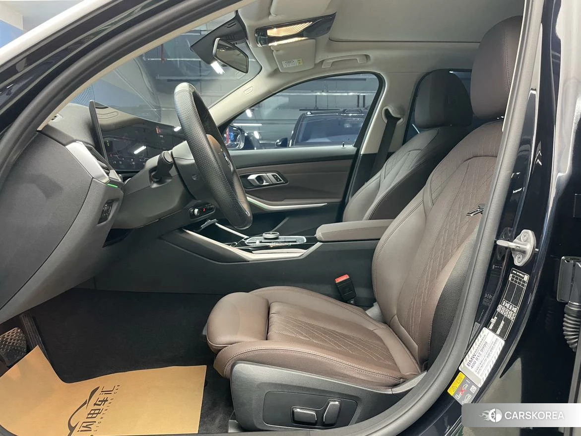 BMW i3 2023 Черный из Китая, фото 2