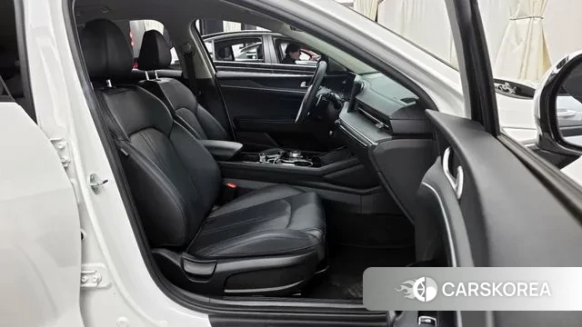 Kia The New K5 3rd generation 2024 Белый из Кореи, фото 2