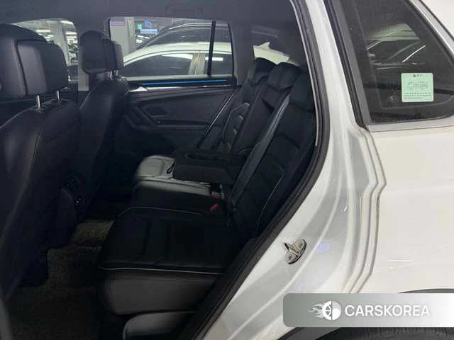 Volkswagen Tiguan second Generation 2021 Белый из Кореи, фото 2