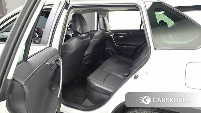 Toyota RAV4 5th Generation 2024 Белый из Кореи, фото 2