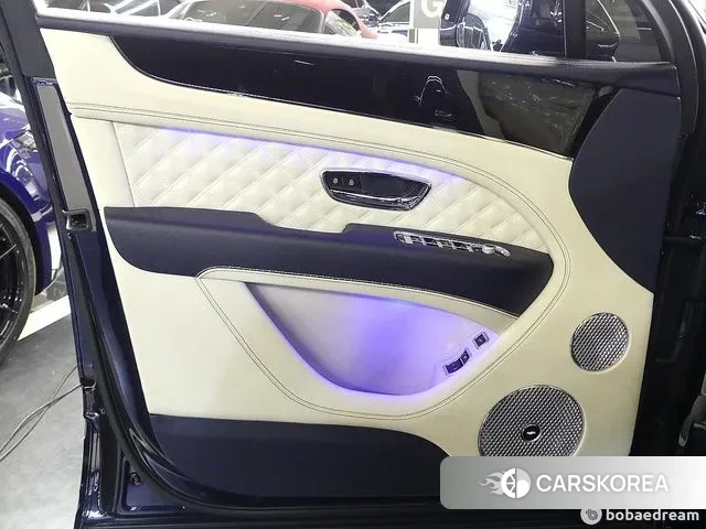 Bentley Bentayga 2021 Синий из Кореи, фото 2