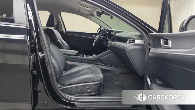 Kia K5 3rd generation 2021 Черный из Кореи, фото 2