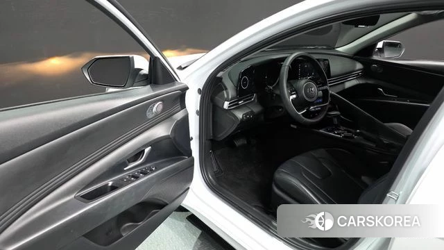 Hyundai Avante (CN7) 2023 Белый из Кореи, фото 2