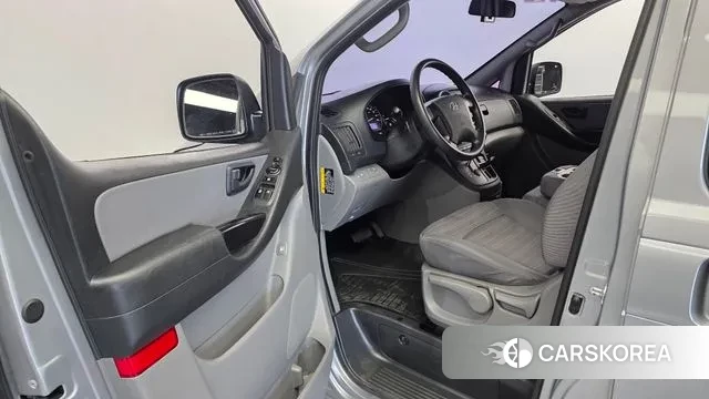 Hyundai The New Grand Starex 2019 Серебряный из Кореи, фото 2