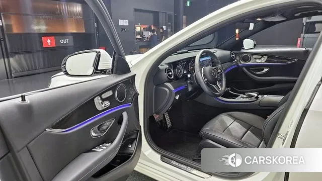 Mercedes-Benz E-Class W213 2020 Белый из Кореи, фото 2