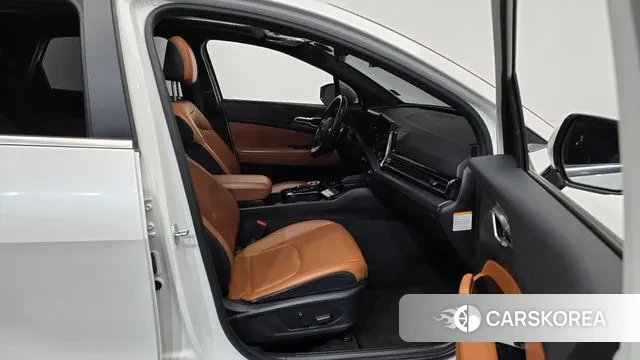 Kia Sportage 5th Generation Hybrid 2021 Белый из Кореи, фото 2