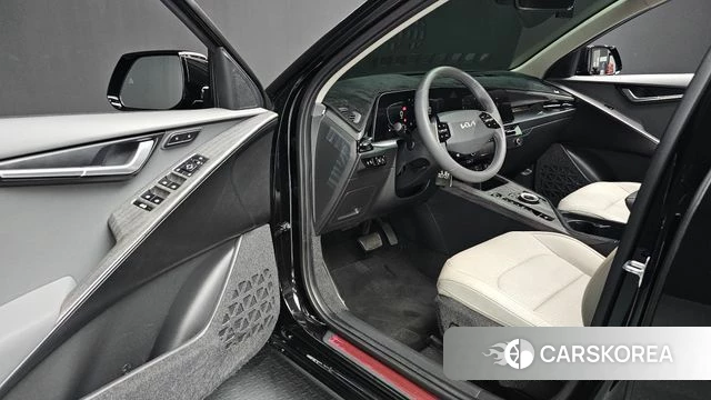 Kia Di Ol Nu Niro 2023 Черный из Кореи, фото 2