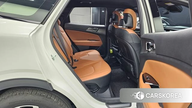 Kia Sportage 5th Generation 2024 Белый из Кореи, фото 2