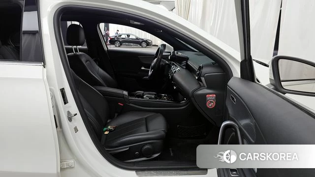 Mercedes-Benz A-Class W177 2020 Белый из Кореи, фото 2