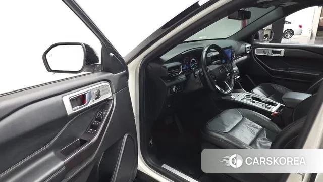 Ford Explorer 6th Generation 2019 Белый из Кореи, фото 2