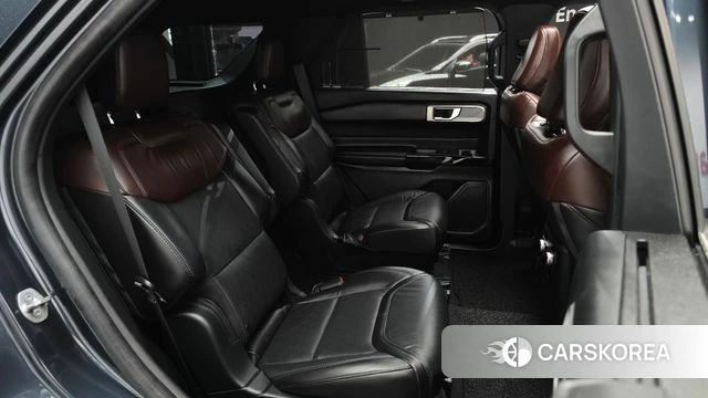 Ford Explorer 6th Generation 2022 Серый из Кореи, фото 2