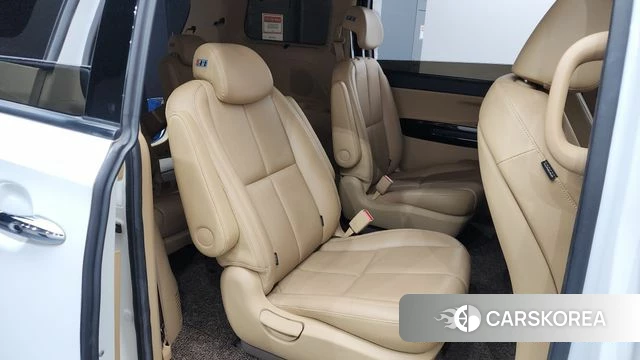 Kia The New Carnival 2018 Белый из Кореи, фото 2