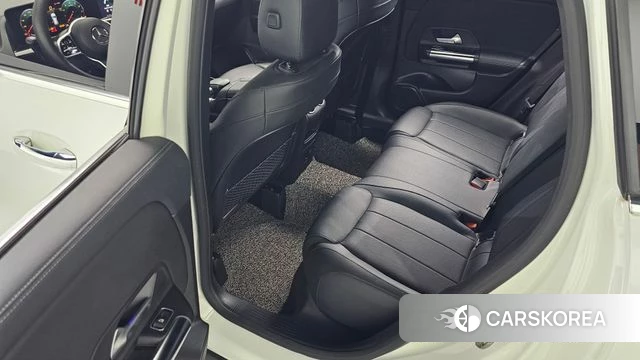 Mercedes-Benz GLA - Class H247 2021 Белый из Кореи, фото 2
