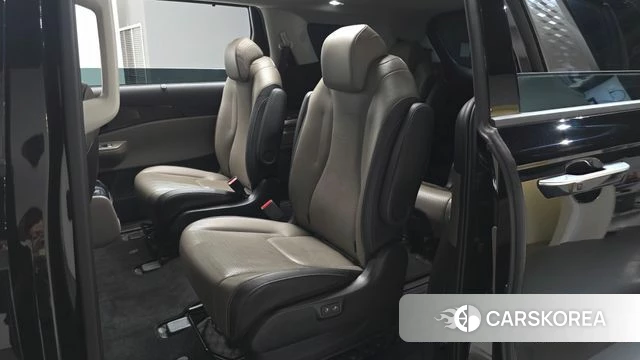 Kia The New Carnival 4th Generation 2023 Черный из Кореи, фото 2