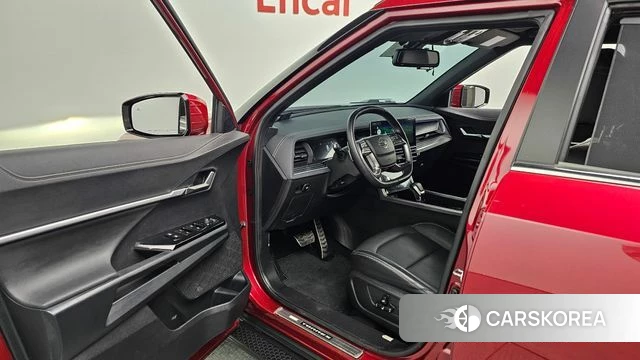 Ssangyong Torres 2023 Красный из Кореи, фото 2