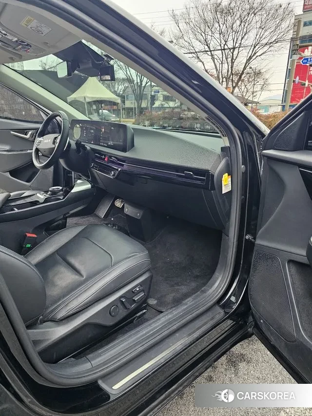 Kia EV6 2022 Черный из Кореи, фото 2