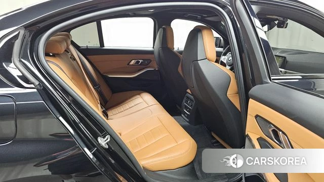 BMW 3 Series (G20) 2021 Черный из Кореи, фото 2