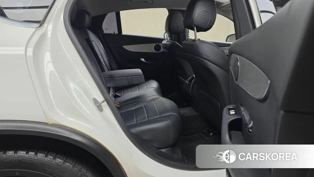 Mercedes-Benz GLC-Class X253 2018 Белый из Кореи, фото 2