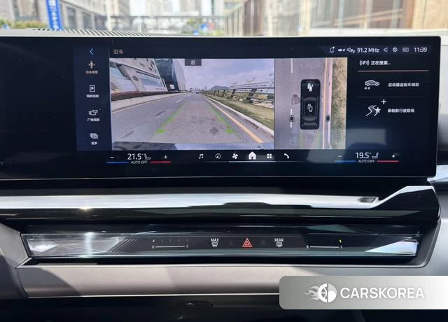 BMW i5 2025 Черный из Китая, фото 2