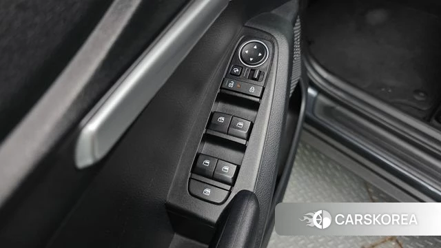 Kia The New Seltos 2023 Серый из Кореи, фото 2