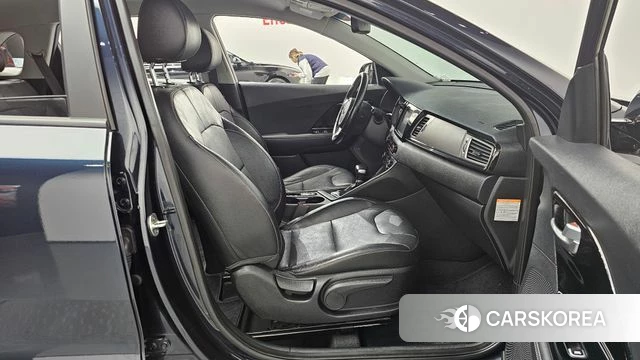 Kia Niro 2018 Синий из Кореи, фото 2