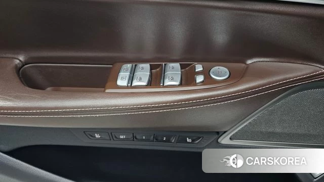 BMW 7 Series (G11) 2019 Белый из Кореи, фото 2