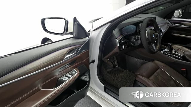 BMW 6 Series GT (G32) 2020 Белый из Кореи, фото 2