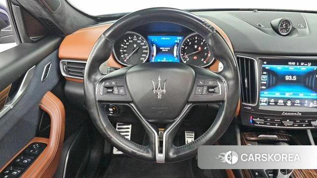Maserati Levante 2018 Синий из Кореи, фото 2