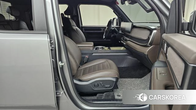 Kia Tasman 2025 Серебристо-серый из Кореи, фото 2