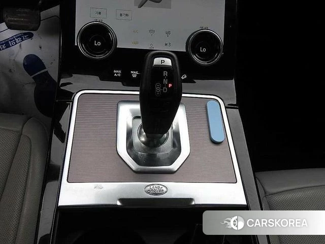 Land Rover Range Rover Evoque 2nd Generation 2021 Белый из Кореи, фото 2