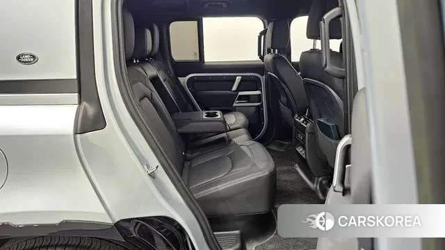 Land Rover Defender (L663) 2022 Серебряный из Кореи, фото 2