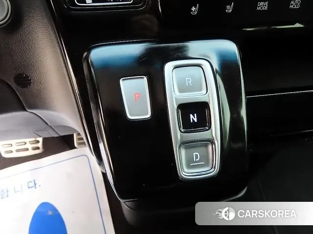 Hyundai Staria 2022 Серебристо-серый из Кореи, фото 2