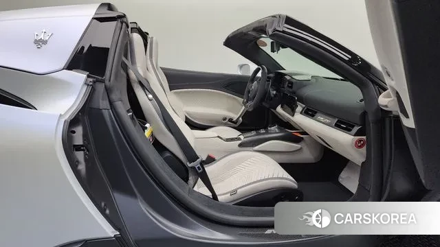 Maserati MC20 2023 Белый из Кореи, фото 2