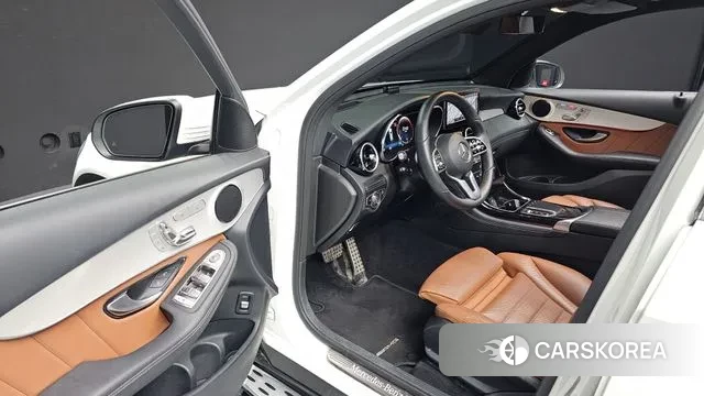 Mercedes-Benz GLC-Class X253 2020 Белый из Кореи, фото 2