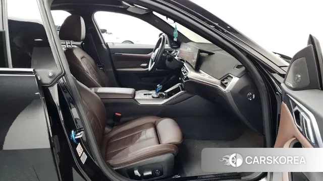 BMW i4 2022 Черный из Кореи, фото 2