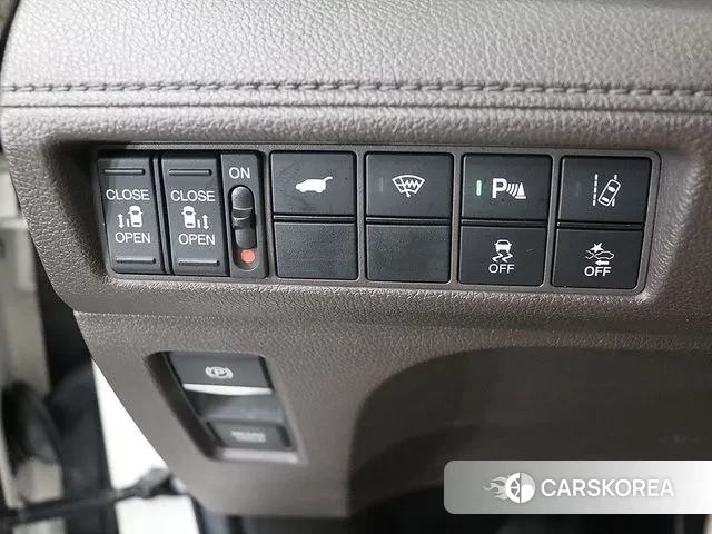 Honda Odyssey 2020 Белый из Кореи, фото 2