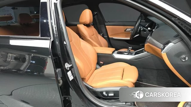 BMW 3 Series (G20) 2022 Черный из Кореи, фото 2
