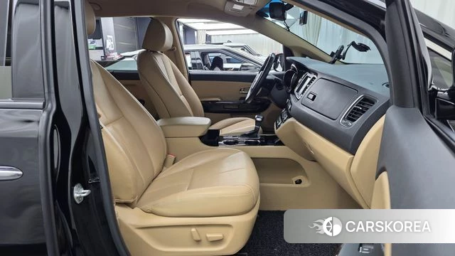 Kia The New Carnival 2018 Черный из Кореи, фото 2
