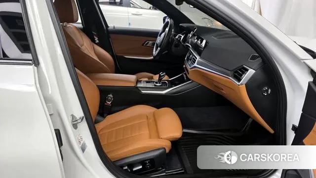 BMW 3 Series (G20) 2019 Белый из Кореи, фото 2