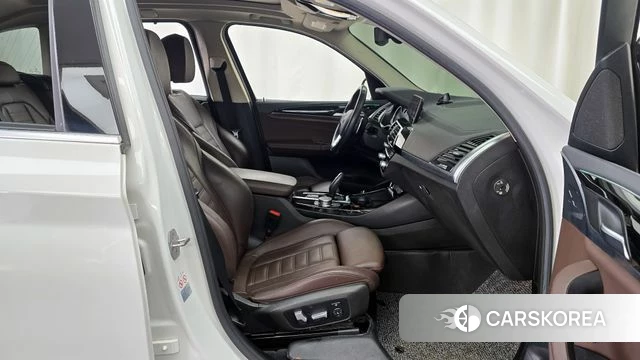 BMW X3 (G01) 2018 Белый из Кореи, фото 2