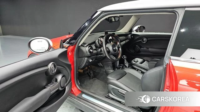 Mini Cooper 2018 Красный из Кореи, фото 2