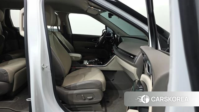 Kia Carnival 4th generation 2022 Белый из Кореи, фото 2