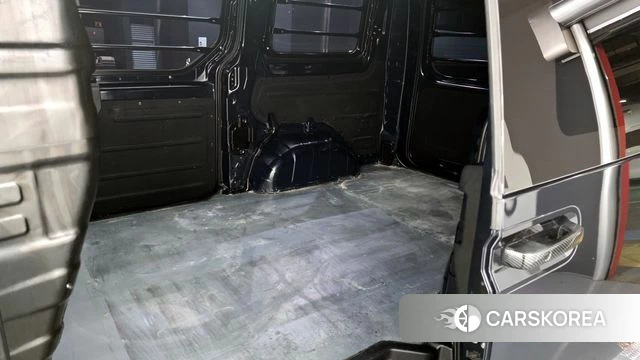 Hyundai Staria 2024 Черный из Кореи, фото 2