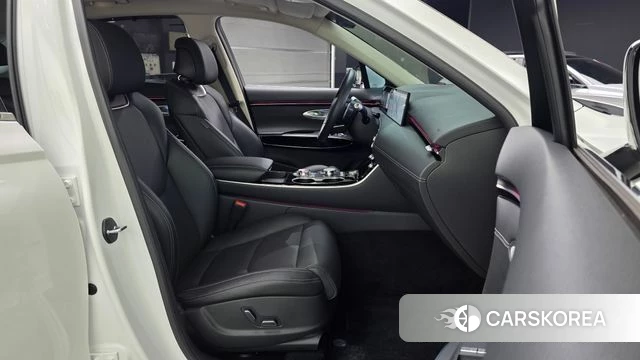 Genesis GV70 2024 Белый из Кореи, фото 2