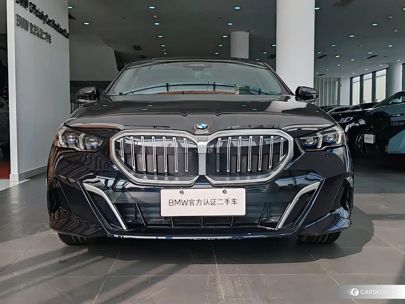 BMW 5 series 2024 Черный из Китая, фото 2