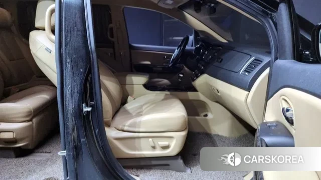 Kia The New Carnival 2020 Черный из Кореи, фото 2